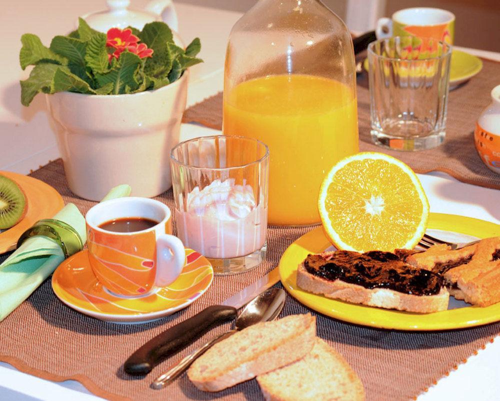 לוקה At Home Bed And Breakfast מראה חיצוני תמונה